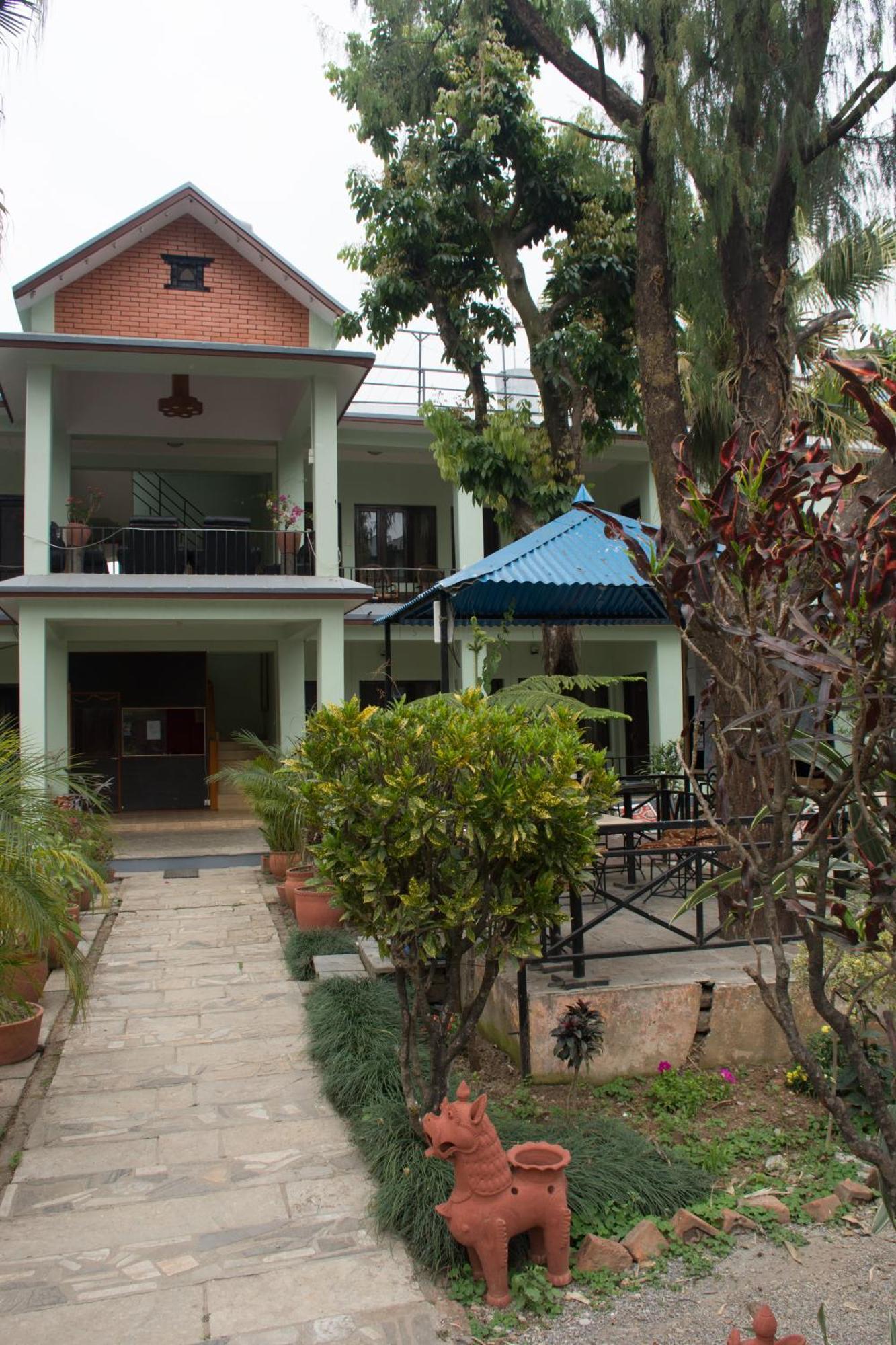Yeti Guest House Похара Стая снимка